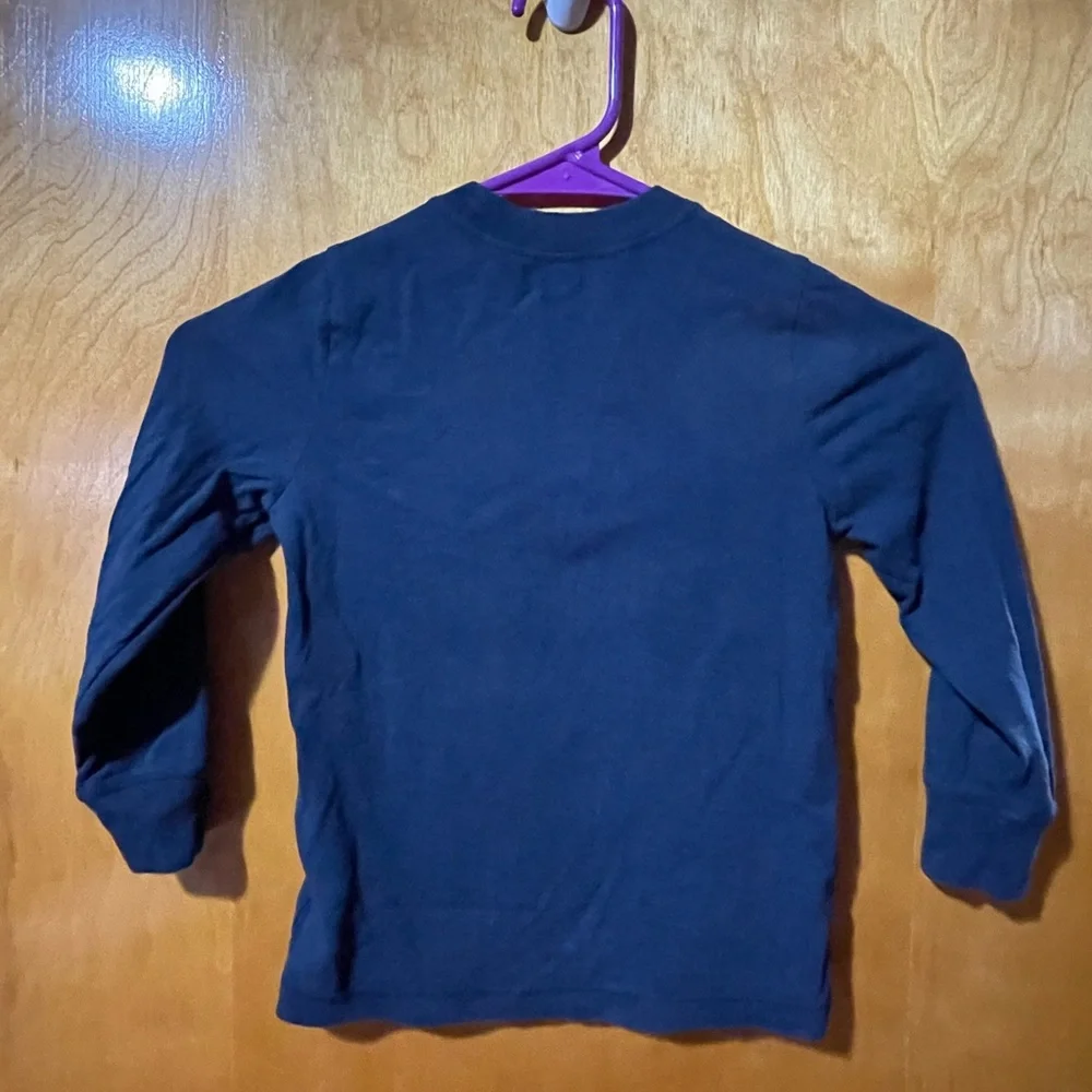 Old Navy, size 5T, long sleeve - Picture 2 of 3